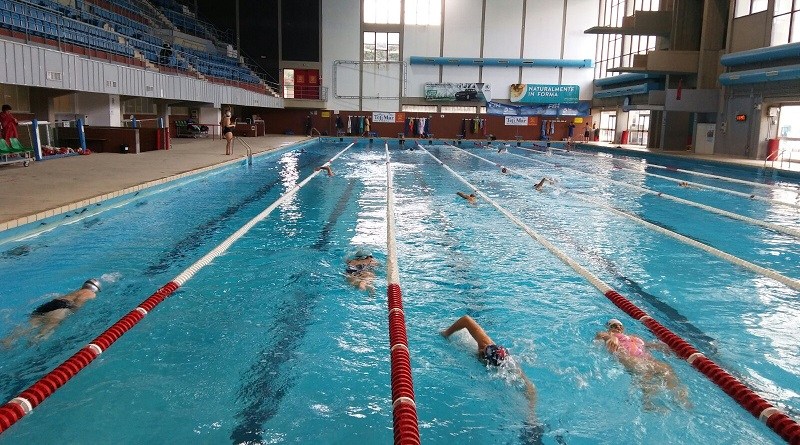 la piscina comunale dove prestava servizio il dipendente comunale